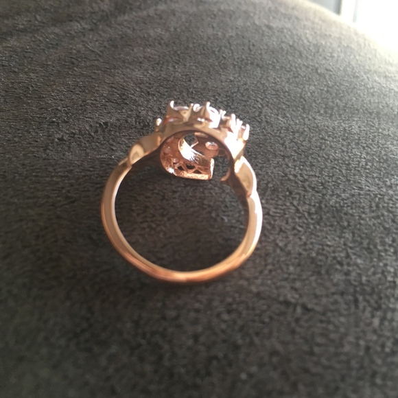 Sterling Silver Crescent Moon and Star 925 Ring - Picture 6 of 6